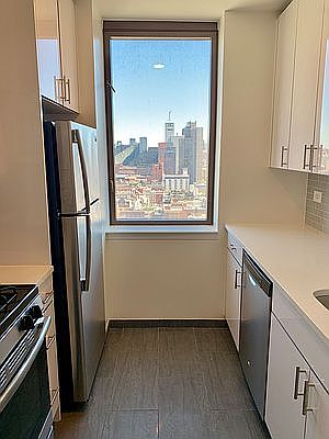 3rd image of 520 W 43rd St APT 25E