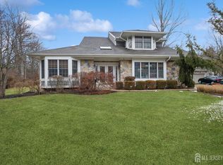 20 Primrose Cir, Princeton, NJ 08540