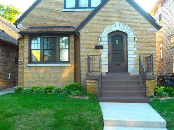 1445 S 56th St, West Allis, WI 53214