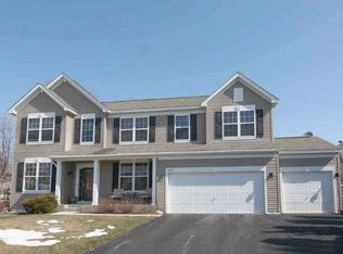 3078 Georgeanna Dr, Chaska, MN 55318