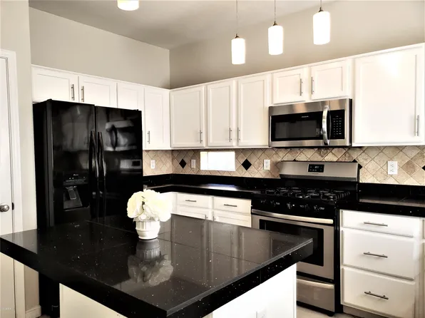 9009 W Monte Vista Rd, Phoenix, AZ 85037