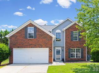 7076 White Bluff Dr, Fort Mill, SC 29708