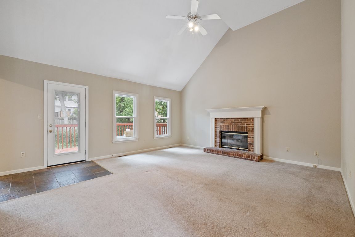 next background image