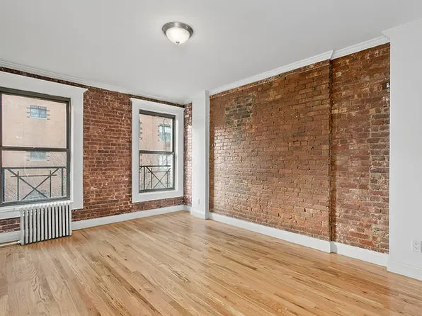 266 Elizabeth Street image 1 of 5