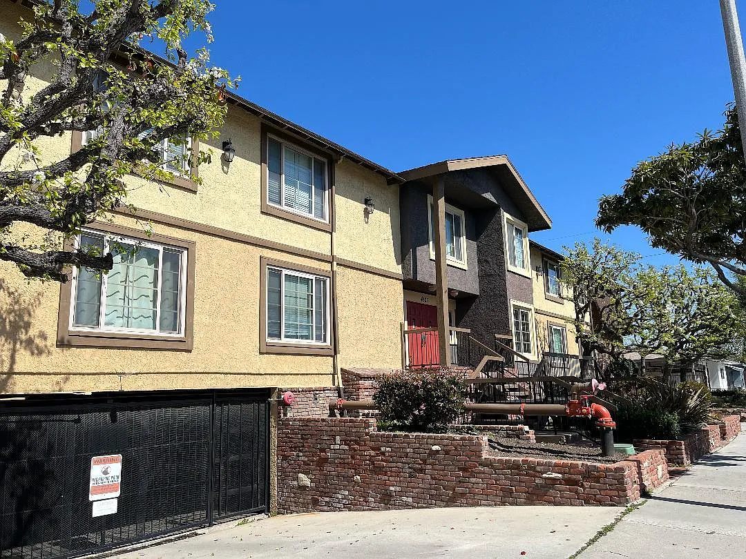 1 bed, 459 sqft, $1,950 — Photo 2