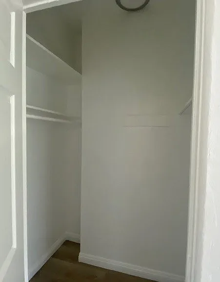 1006 W. 42nd Street — Photo 18