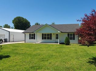 204 Circle Dr, Lafayette, TN 37083