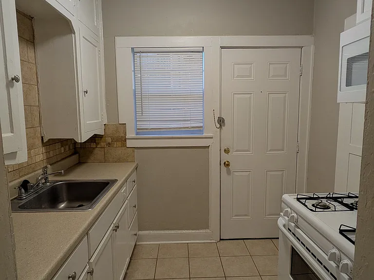 3414 S University Dr #2 — Photo 3