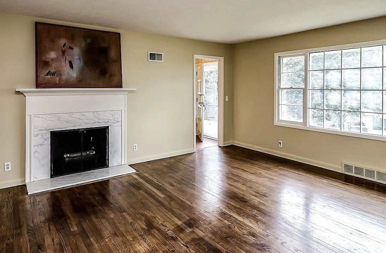 7515 Highland St — Photo 2