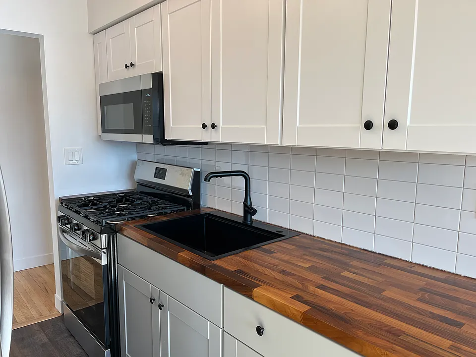 6 Colonial Rd #44