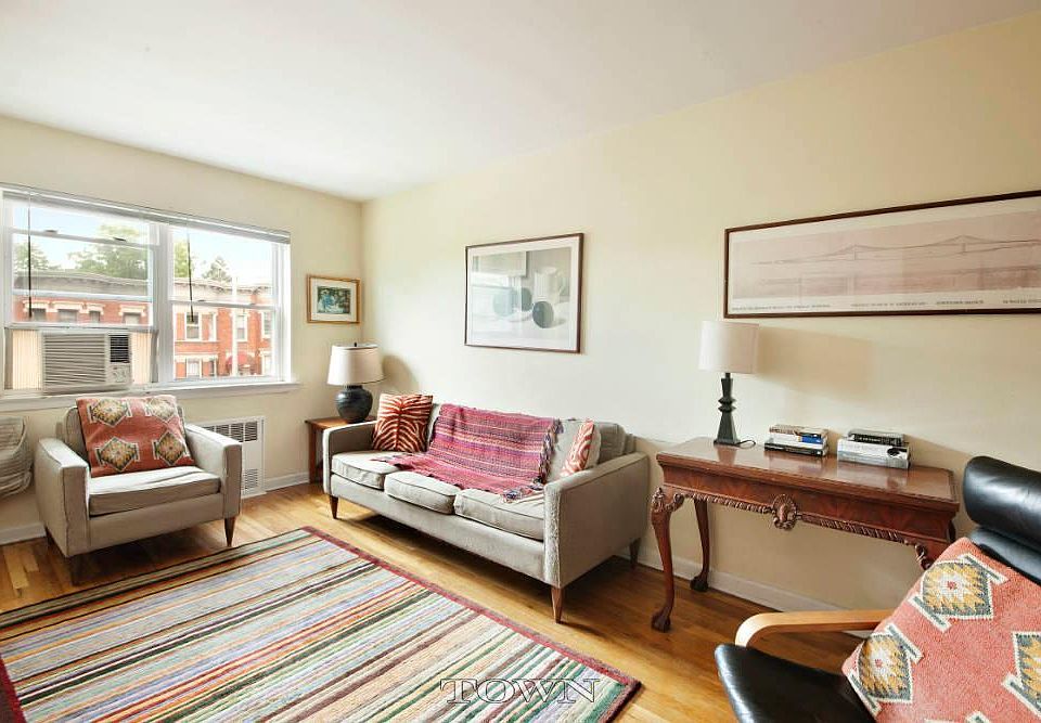 2nd image of 561 Prospect Ave #3
