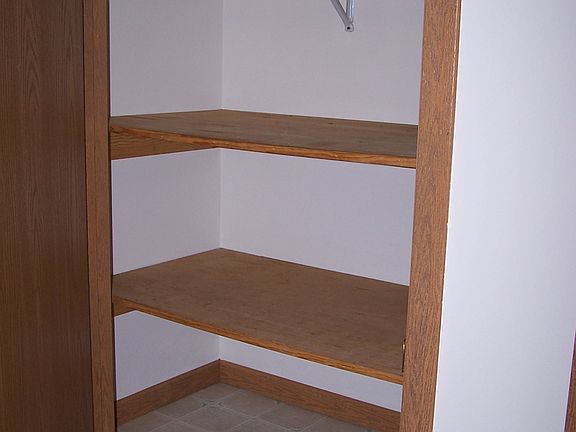 5th image of 116 Country Ln
