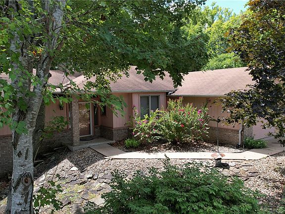 5th image of 18 Walney Dr