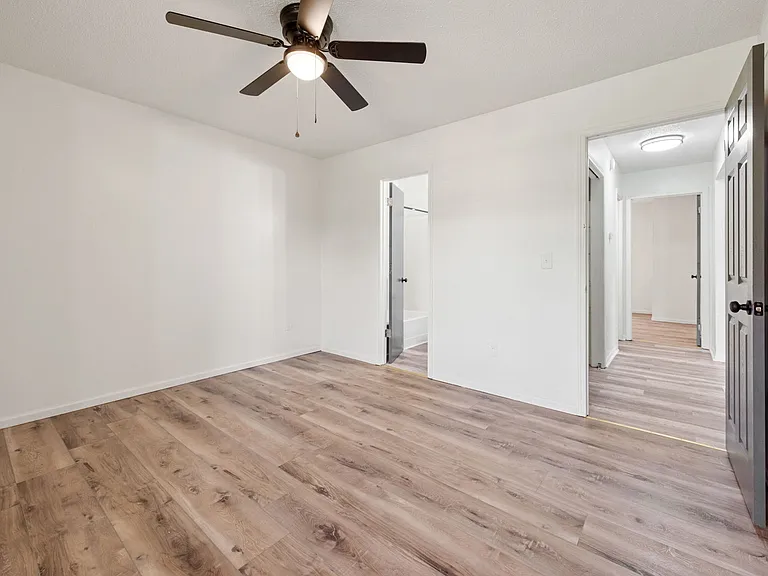 7009 N Chas Dr — Photo 17