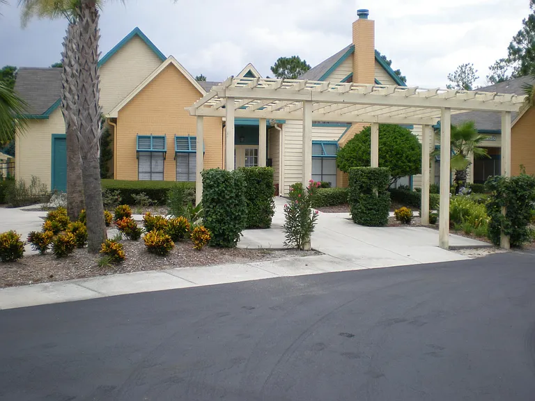 3716 Idlebrook Cir #204 — Photo 7