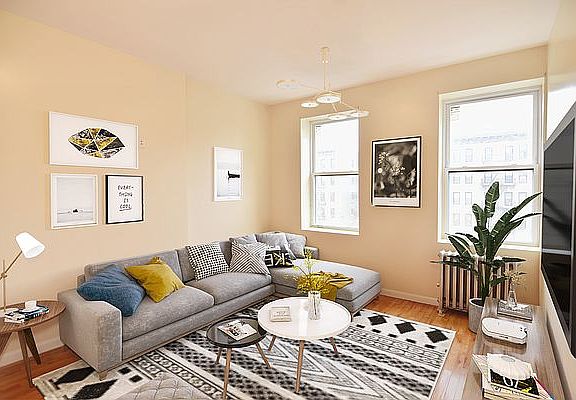 4th image of 3924 Broadway #30B