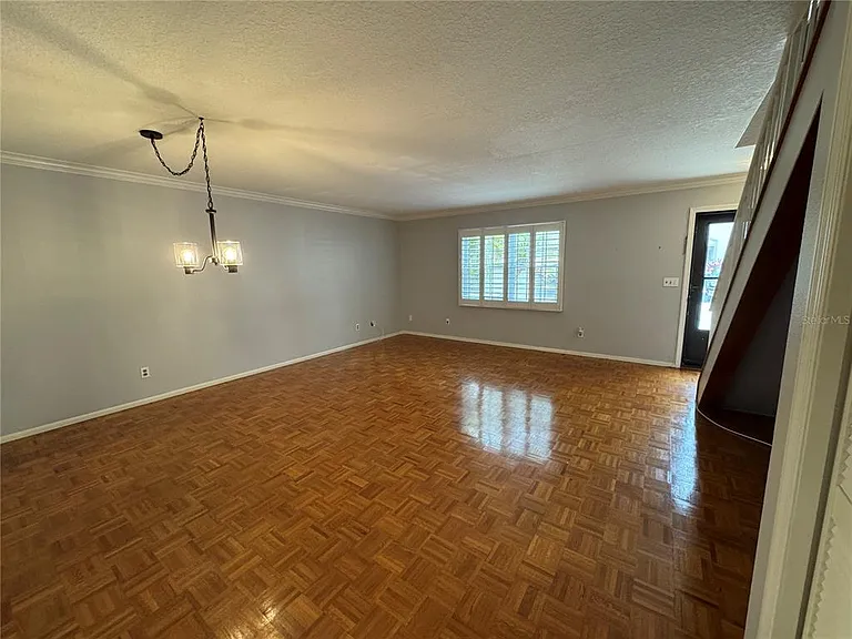 705 Bough Ave — Photo 5