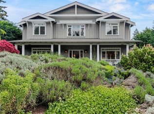 368 Eakin Dr NE, Bainbridge Island, WA 98110