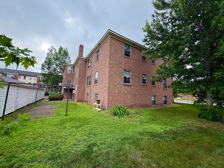 1510 Larpenteur Ave W #6 — Photo 15
