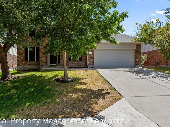 3rd image of 1405 Briar Hill Dr