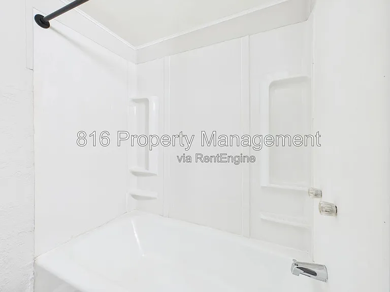 126 S Village Ter — Photo 18