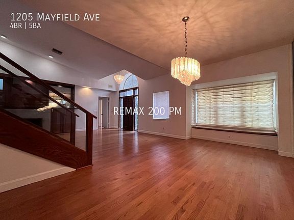 3rd image of 1205 Mayfield Ave