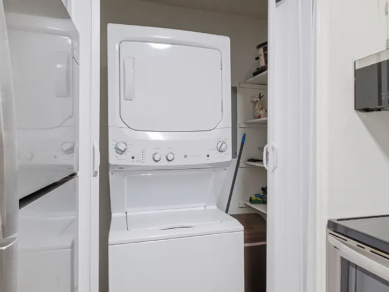 1808 State St #311 — Photo 7