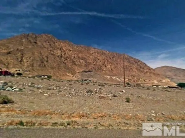 189 Debbie Dr, Hawthorne, NV 89415