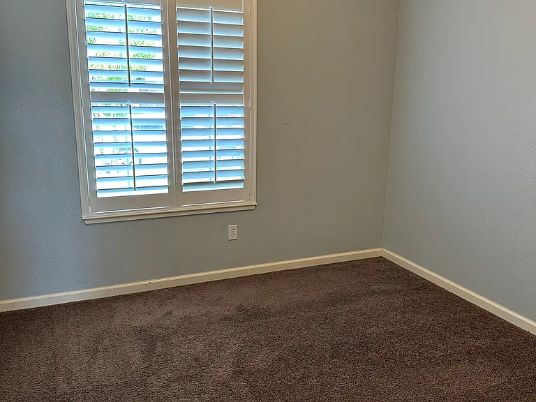 590 Mosburg Loop — Photo 10