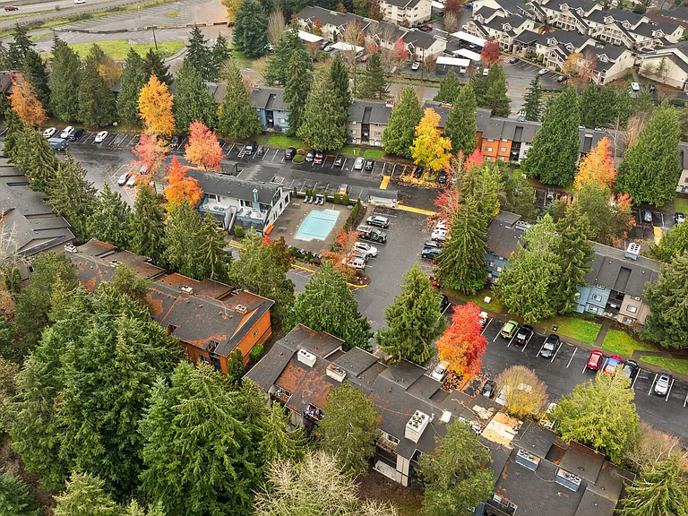 Lodge at Madrona Ridge — Photo 33