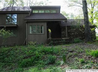 697 Liles Rd, Holly Springs, MS 38635