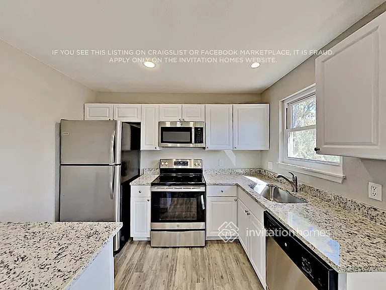 10852 Ingalls Cir — Photo 7