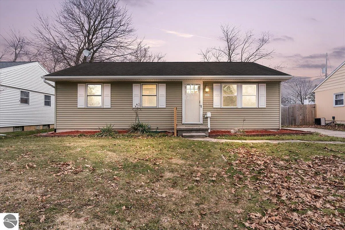 3213 Shetland Rd photo 1