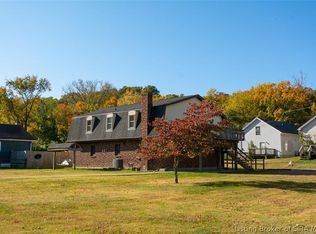 637 W 8th St, New Albany, IN 47150