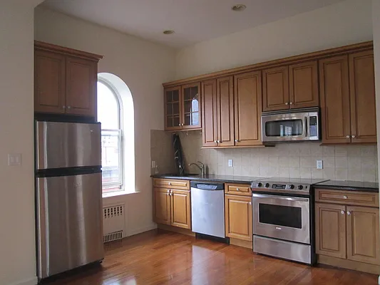 Rented by Apartments by Us | media 21