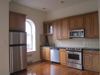 Rented by Apartments by Us