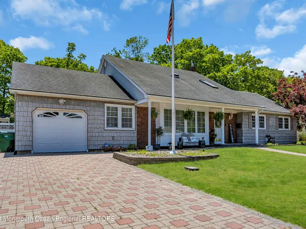 23 Meadowbrook Drive, Howell, NJ 07731