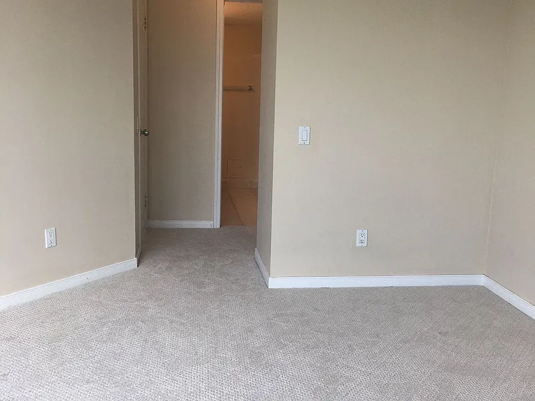 30 Harrison Garden Blvd #503 — Photo 9