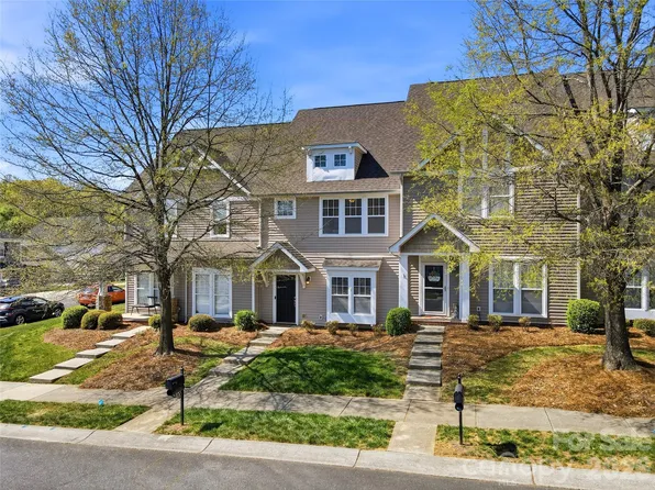 1005 Laparc Ln, Indian Trail, NC 28079