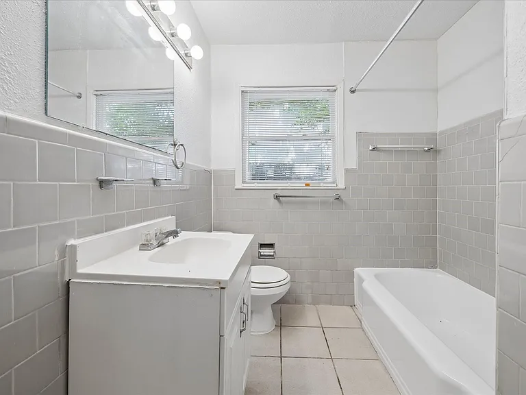 4022 Woodcraft St — Photo 10