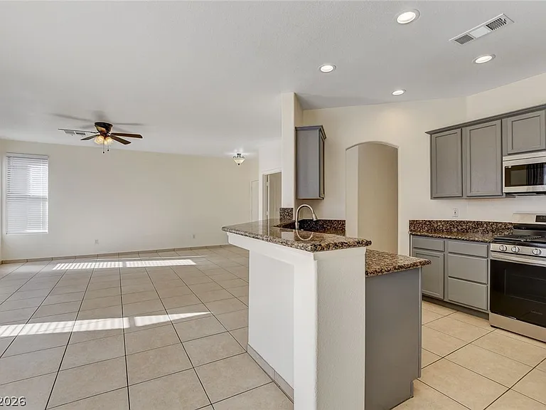 10261 Bentley Oaks Ave — Photo 16