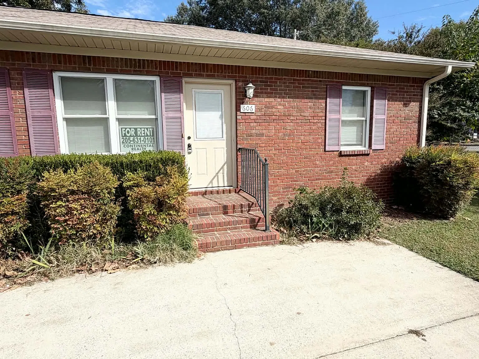 2 bed, 1100 sqft, $1,400 — Photo 2