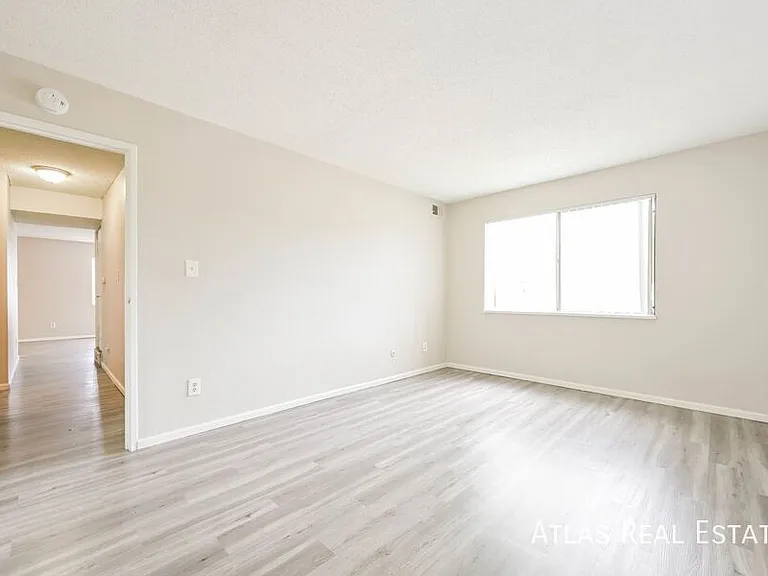 280 E Highline Cir #301 — Photo 6