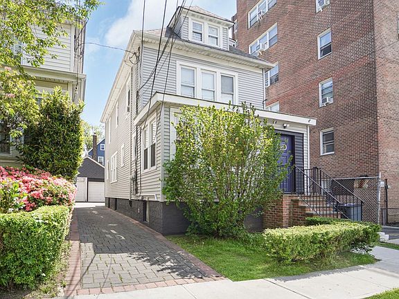 2nd image of 320 E 235th Street