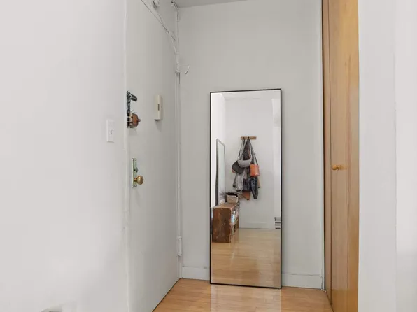 245 East 24th Street image 7 of 13