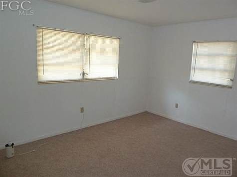 5th image of 112 Clayton Ave #10
