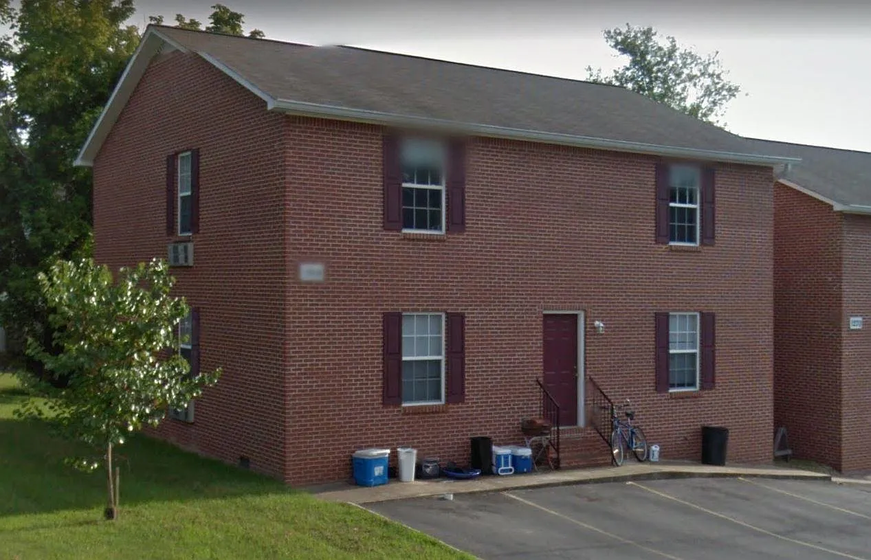 3 bed, 2300 sqft, $2,000 — Photo 1
