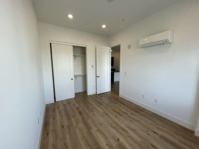 127 Ridge St #106 — Photo 5