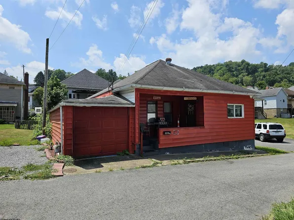114 1/2 W Woodland Ave, Clarksburg, WV 26301