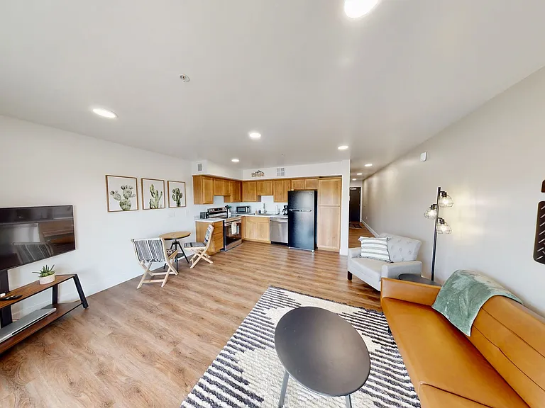 433 Kane Creek Blvd #B110 — Photo 10